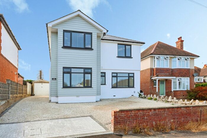 5 Bedroom Detached House For Sale In Saxonhurst Road, Bournemouth, Dorset, BH10