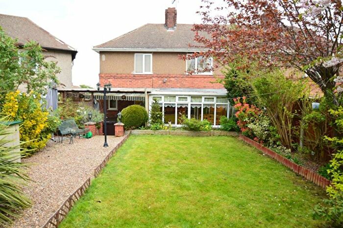 3 Bedroom Semi-Detached House To Rent In Hartington Street, Langwith, Mansfield, Derbyshire, NG20