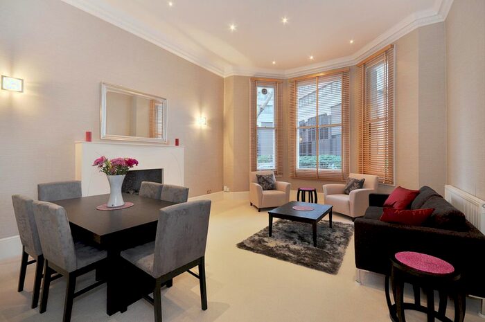 2 Bedroom Flat To Rent In Ashburn Gardens, London, SW7