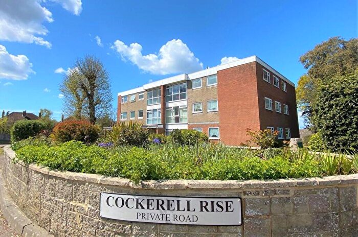 2 Bedroom Flat For Sale In Cockerell Rise, East Cowes, PO32