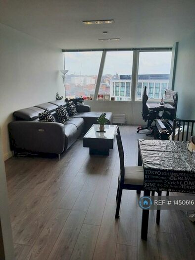 2 Bedroom Flat To Rent In Strand Street, Liverpool, L1