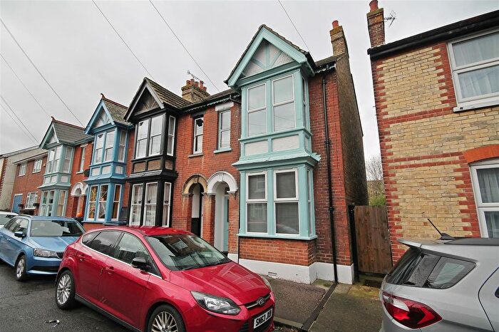 3 Bedroom Terraced House To Rent In Lancaster Road, Canterbury, CT1