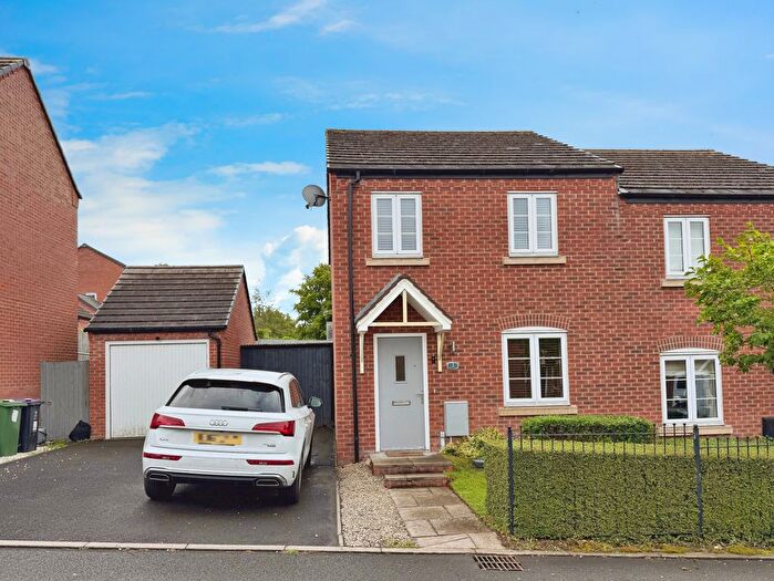 3 Bedroom Semi-Detached House For Sale In Thistly Leasow, Woodside, Telford, TF7