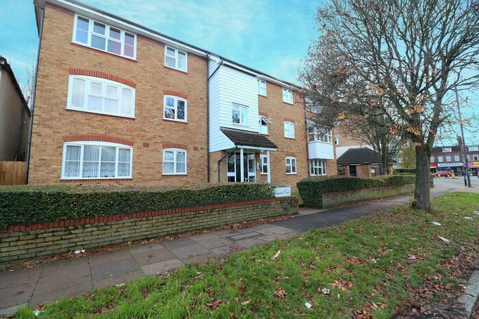 1 Bedroom Flat To Rent In Harewood Court, Harrow Weald, HA3