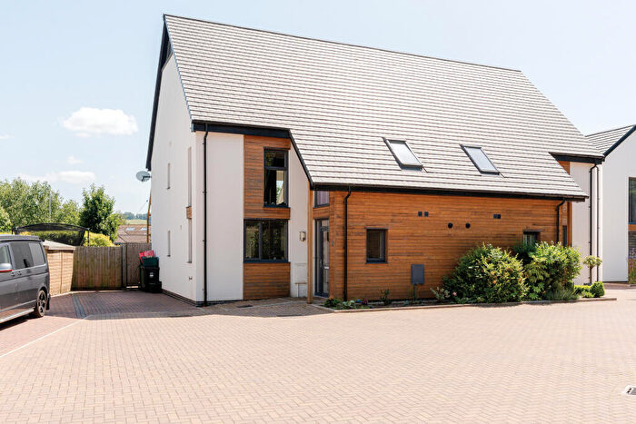 5 Bedroom Semi-Detached House For Sale In Sheep Field Gardens, Portishead, North Somerset, BS20