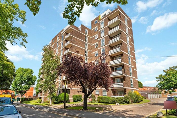2 Bedroom Apartment To Rent In Manor Park Road, Sutton, SM1