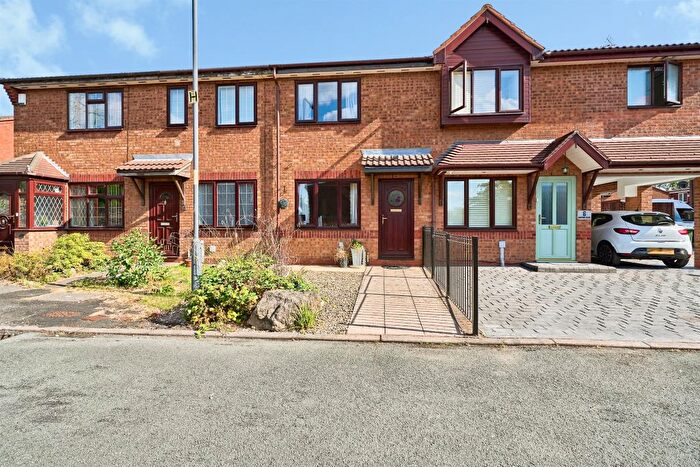 2 Bedroom Terraced House For Sale In Barford Close, Wednesbury, WS10