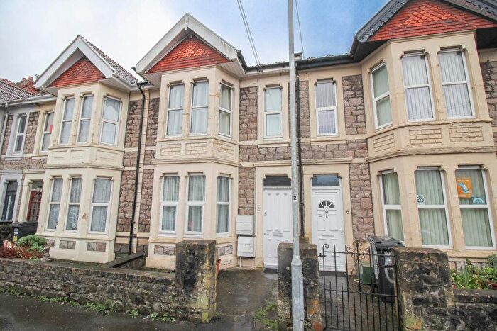 2 Bedroom Flat For Sale In Kensington Road**Two Bedroom Ground Floor**Garden Area & Garage**Perfect Investment**, BS23