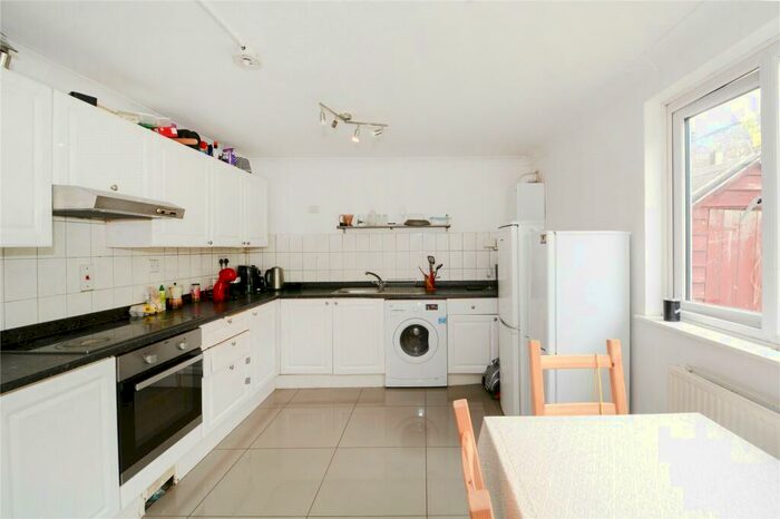 5 Bedroom Terraced House To Rent In Lairs Close, Islington, N7