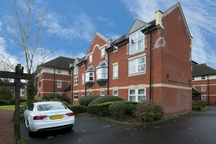 2 Bedroom Flat To Rent In Jackman Close, Abingdon, OX14