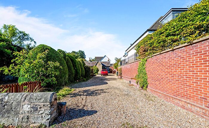 3 Bedroom Cottage For Sale In Newliston Road, Kirkliston, EH29