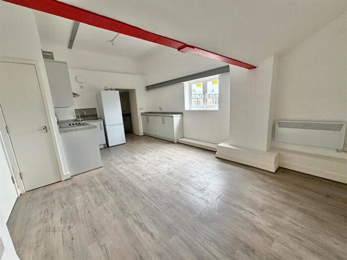 2 Bedroom Apartment To Rent In Bed, Ware, SG12