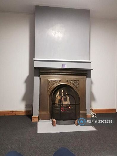 3 Bedroom Semi-Detached House To Rent In Staplefield Drive, Brighton, BN2