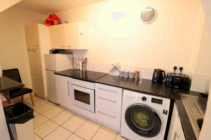 1 Bedroom Property To Rent In Westfield Walk, High Wycombe, HP12