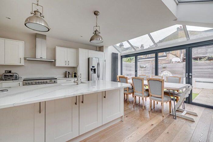 4 Bedroom Terraced House For Sale In First Avenue, SW14