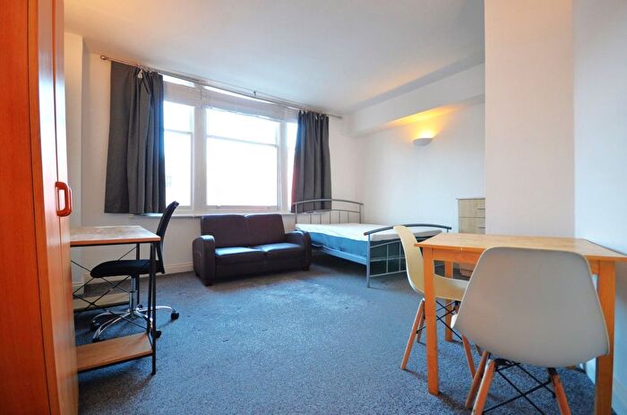 Studio To Rent In Royal College Street, Camden, NW1