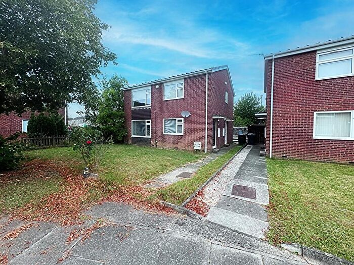 2 Bedroom Apartment For Sale In Cheadle Avenue, Hadrian Park, NE28