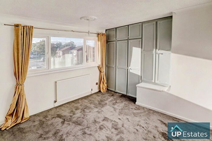 2 Bedroom End Of Terrace House To Rent In Rosemullion Close, Exhall, Coventry, CV7