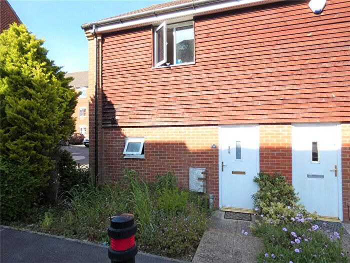2 Bedroom End Of Terrace House To Rent In Thomas Road, North Baddesley, Southampton, SO52