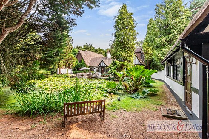 5 Bedroom Detached House For Sale In Frog Street, Kelvedon Hatch, Brentwood, CM15