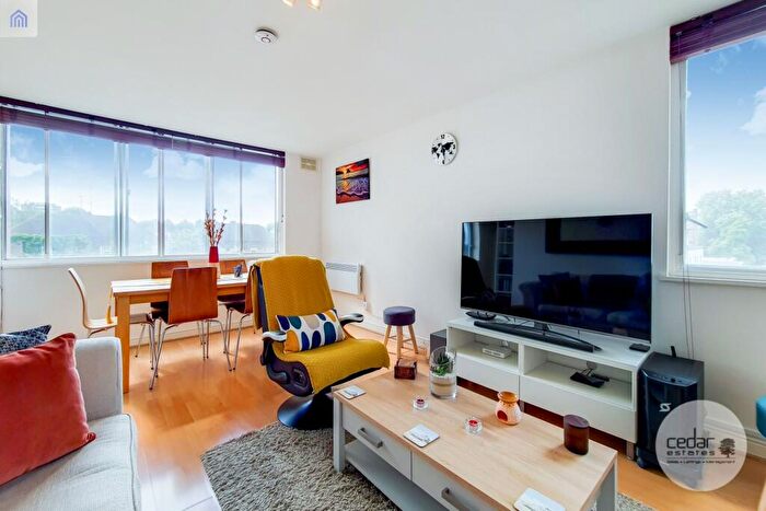 2 Bedroom Flat To Rent In Boundary Road, Swiss Cottage, NW8