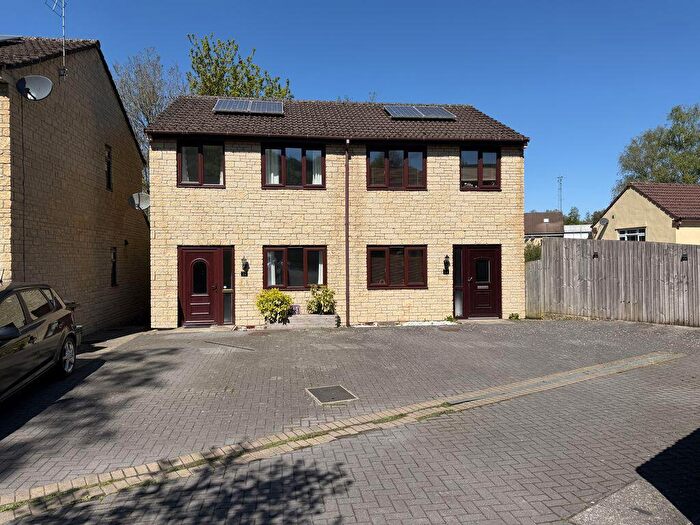 3 Bedroom Semi-Detached House To Rent In Wheelers Close, Midsomer Norton, BA3