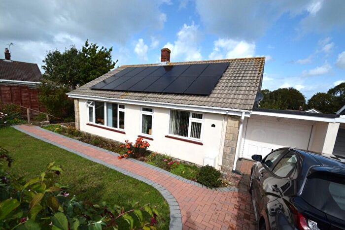 3 Bedroom Detached Bungalow For Sale In Queens Walk, Ryde, Isle Of Wight, PO33
