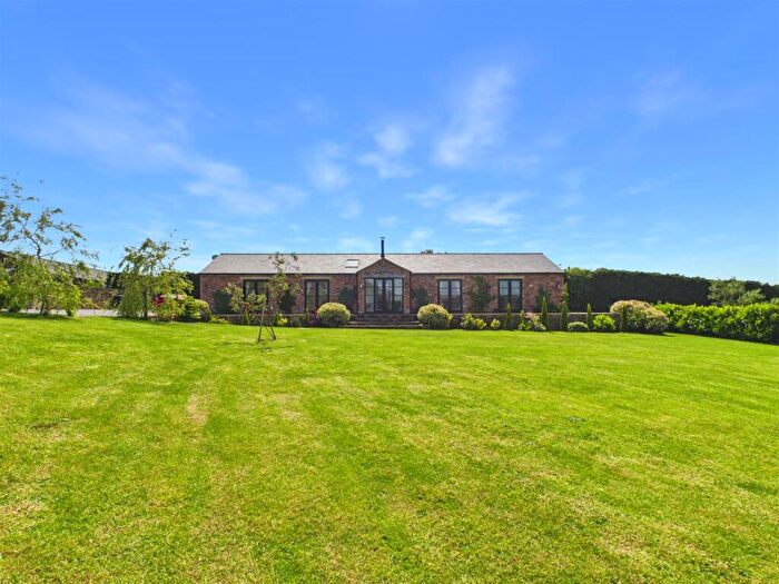 3 Bedroom Detached House To Rent In Andrew Carr Farm, Oughtibridge, Sheffield, S35