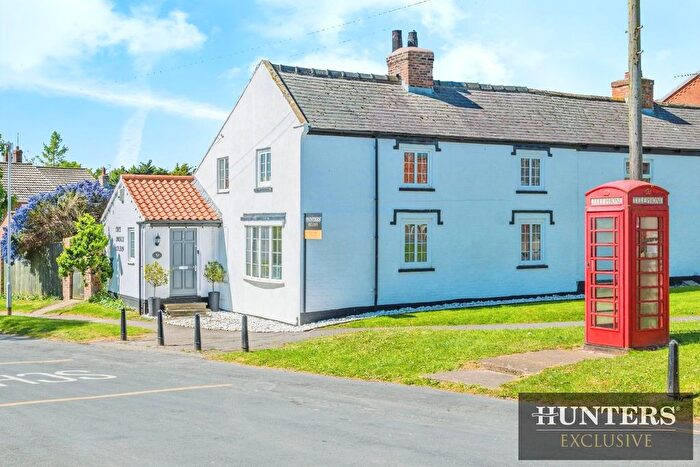 4 Bedroom Semi-Detached House For Sale In Cross Hill, Brandesburton, Driffield, YO25