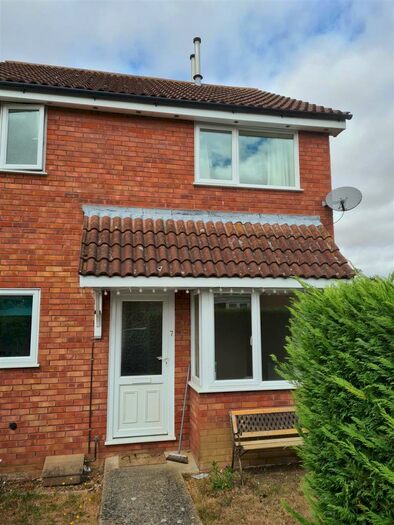 1 Bedroom Property To Rent In Alwyn Close, St Ives, PE27