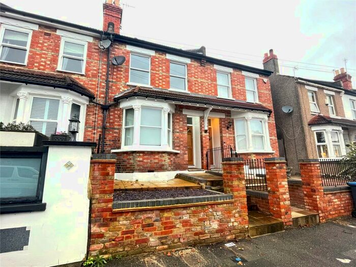 3 Bedroom Terraced House To Rent In Churchill Road, South Croydon, Surrey, CR2