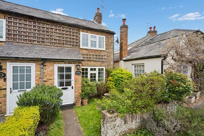 2 Bedroom Cottage To Rent In The Green, Sarratt, WD3