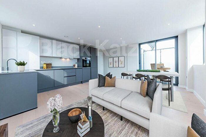 2 Bedroom Flat To Rent In Tottenham Lane, Crouch End, N8