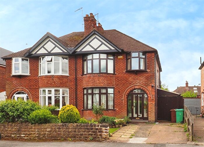 3 Bedroom Semi-Detached House For Sale In Russell Avenue, Wollaton, Nottingham, NG8