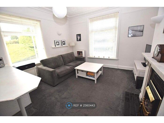 1 Bedroom Flat To Rent In Stonebridge House, Leeds, LS12