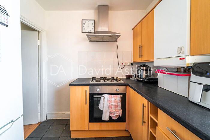 1 Bedroom Flat To Rent In The Broadway, Crouch End, London, N8