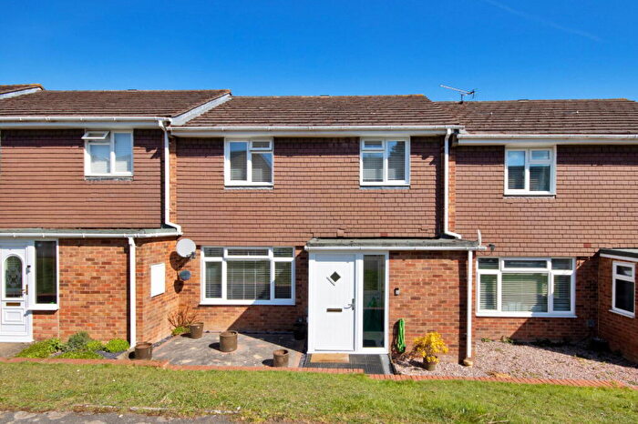 3 Bedroom Terraced House For Sale In Caxton Close, Hartley, DA3