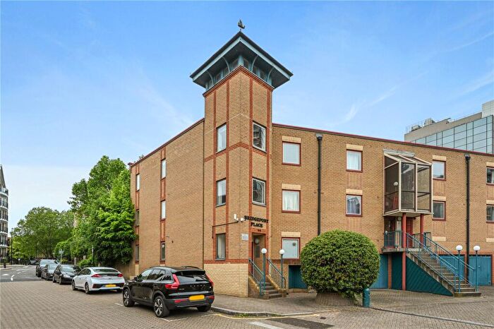 2 Bedroom Flat To Rent In Bridgeport Place, Tower Hamlets, London, E1W