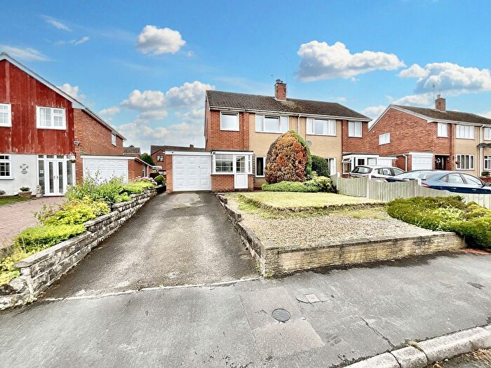 3 Bedroom Semi-Detached House For Sale In Mill Grove, Cheadle, ST10