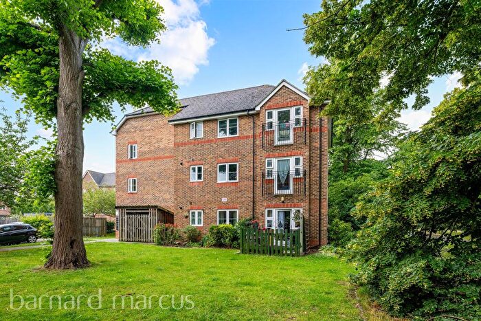 2 Bedroom Flat For Sale In Westcote Road, Epsom, KT19