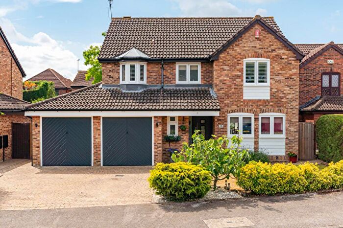 4 Bedroom Detached House For Sale In Furlong Way, Great Amwell, SG12