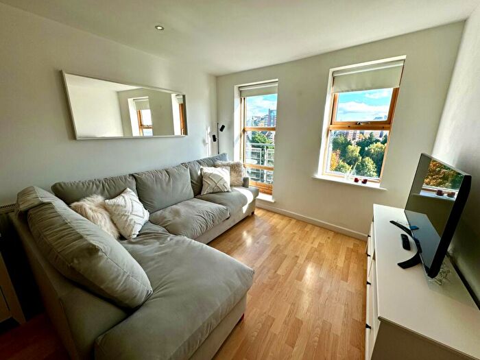 1 Bedroom Flat To Rent In Balmoral Place, Brewery Wharf, Bowman Lane, Leeds, LS10