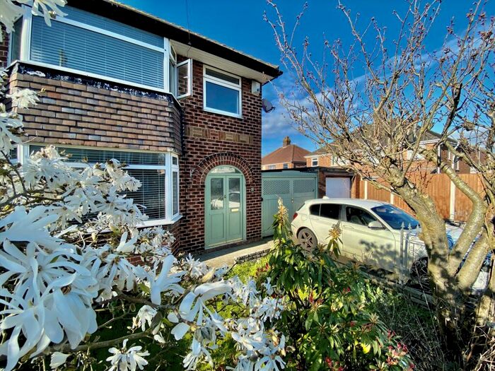 3 Bedroom Semi-Detached House To Rent In Windsor Road, Blackpool, FY3