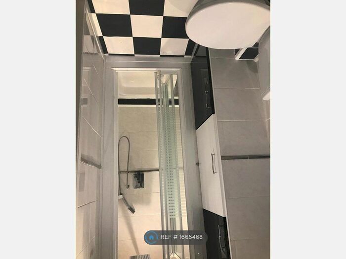 3 Bedroom End Of Terrace House To Rent In Chapmangate, Pocklington, YO42