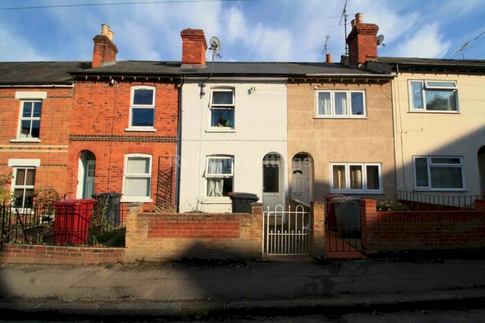 3 Bedroom House To Rent In Blenheim Gardens, Reading, RG1