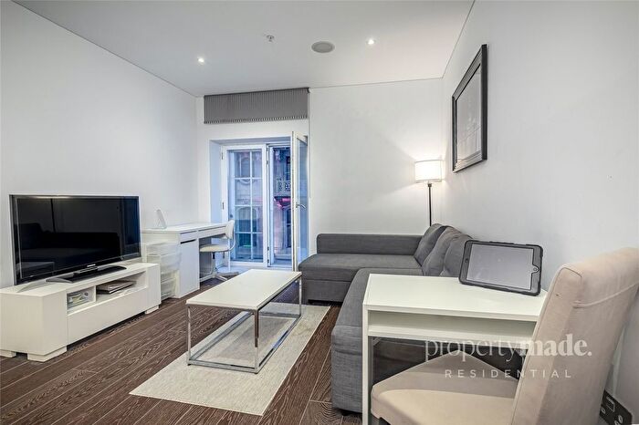 Studio To Rent In Marconi House, Strand, London, WC2R