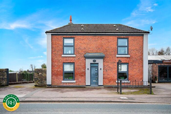 3 Bedroom House For Sale In Sunderland Street, Tickhill, Doncaster, DN11