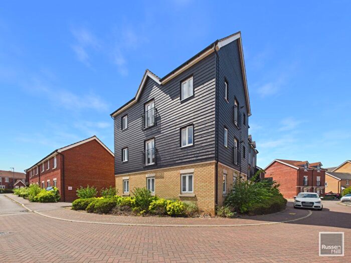 2 Bedroom Flat For Sale In Falcon Crescent, Queens Hill, NR8