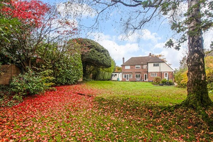 4 Bedroom Detached House To Rent In Stanstead Road Caterham, CR3