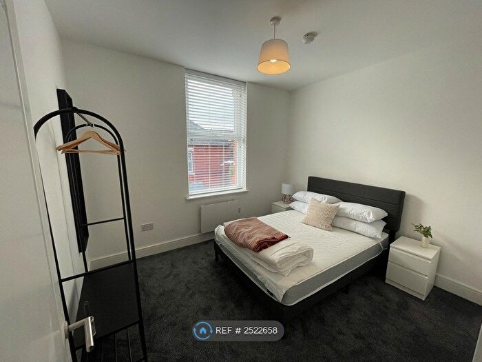 2 Bedroom Flat To Rent In Sandhurst Street, Liverpool, L17